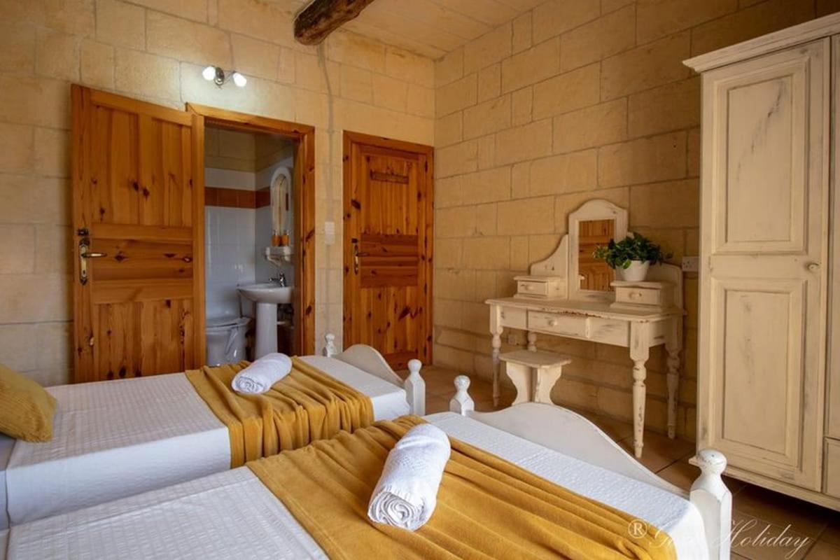 Bed and Breakfast Hibiscus Xagħra Exterior foto