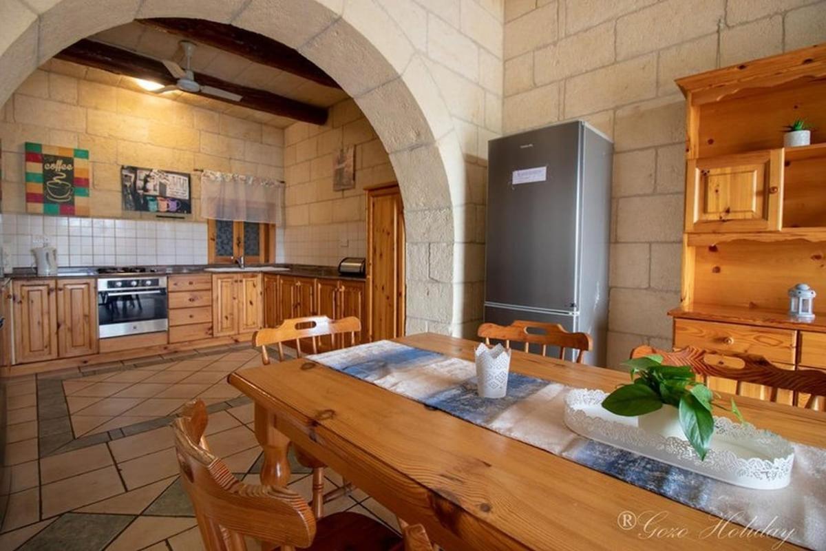 Bed and Breakfast Hibiscus Xagħra Exterior foto